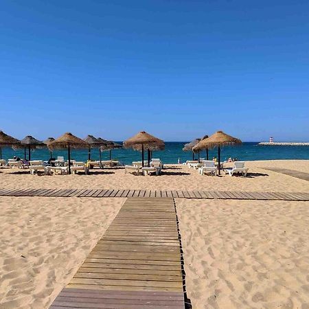 Apartamento Frente Ao Mar Com Piscina De Agua Salgada クアルテイラ エクステリア 写真
