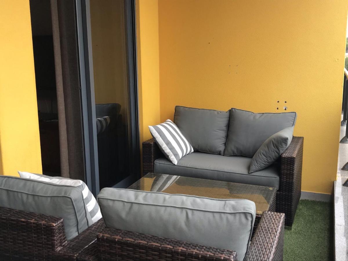 Apartamento Frente Ao Mar Com Piscina De Agua Salgada クアルテイラ エクステリア 写真